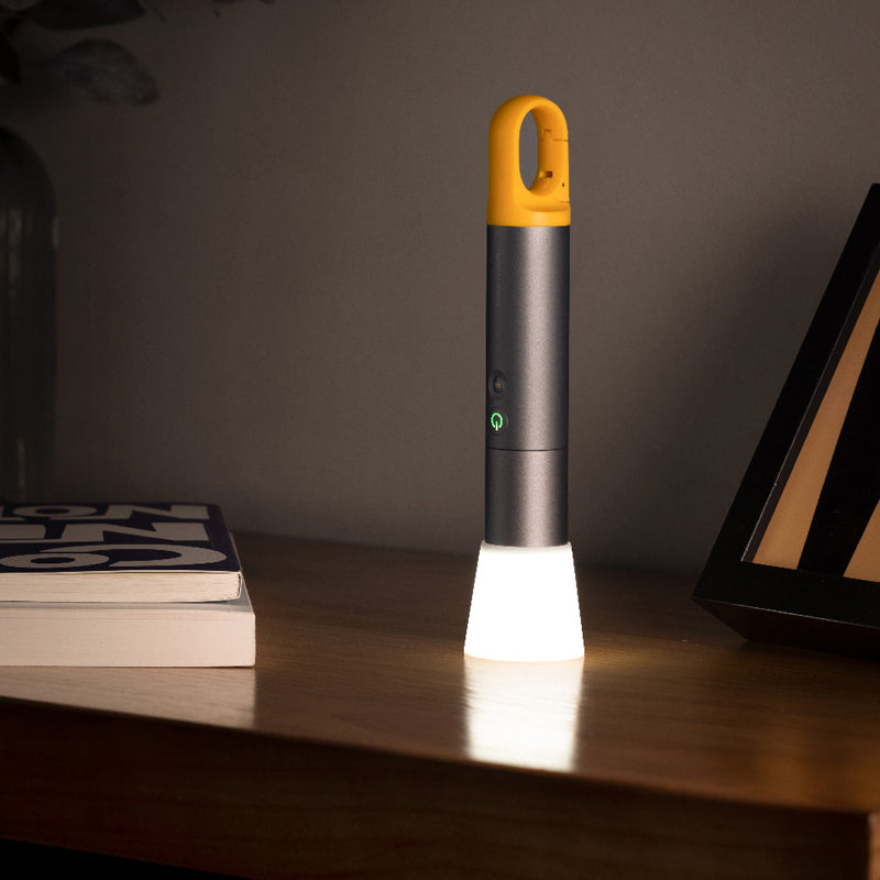 High Lumen Stepless Zoom Outdoor Camping Flashlight